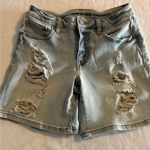 Maurices Denim Shorts Women's Size 0 Blue Jean Distressed Stretch Spandex Light